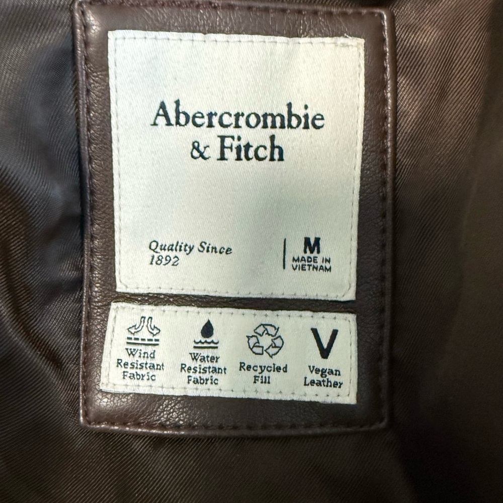 Abercrombie & Fitch Diamond Quilted Vegan Leather Oversized Puffer Coat Women M - Picture 13 of 13